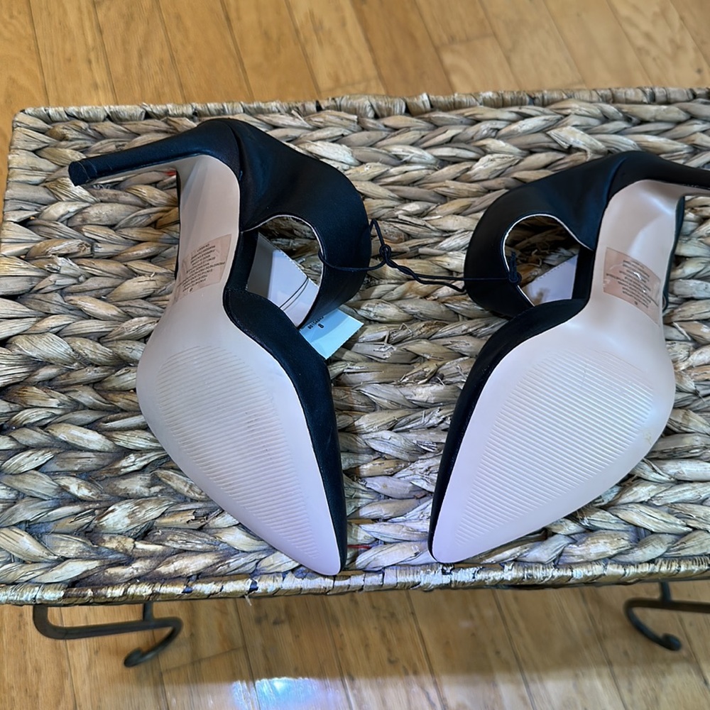 Express High Heels - Picture 5 of 7